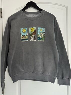 Taro cards sweatshirt size M